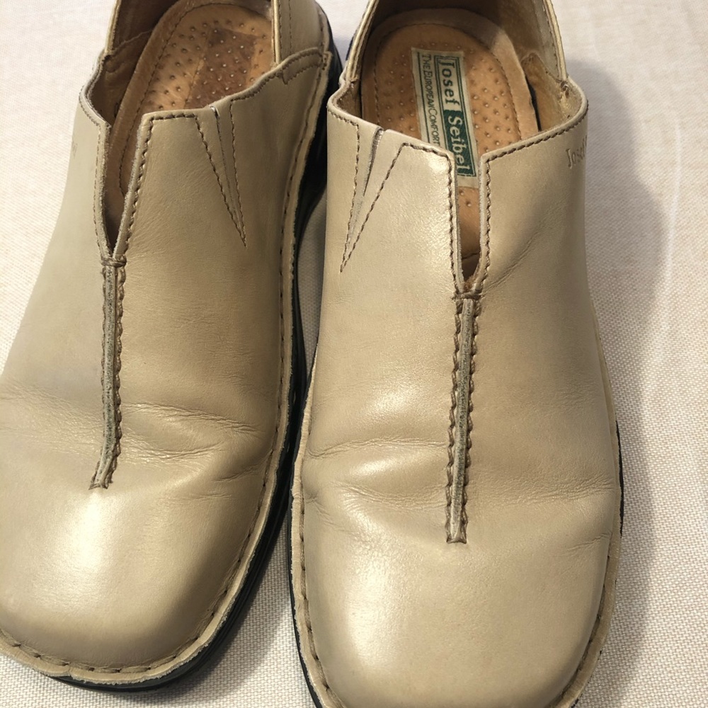 Josef Seibel tan leather shoes! Size 8